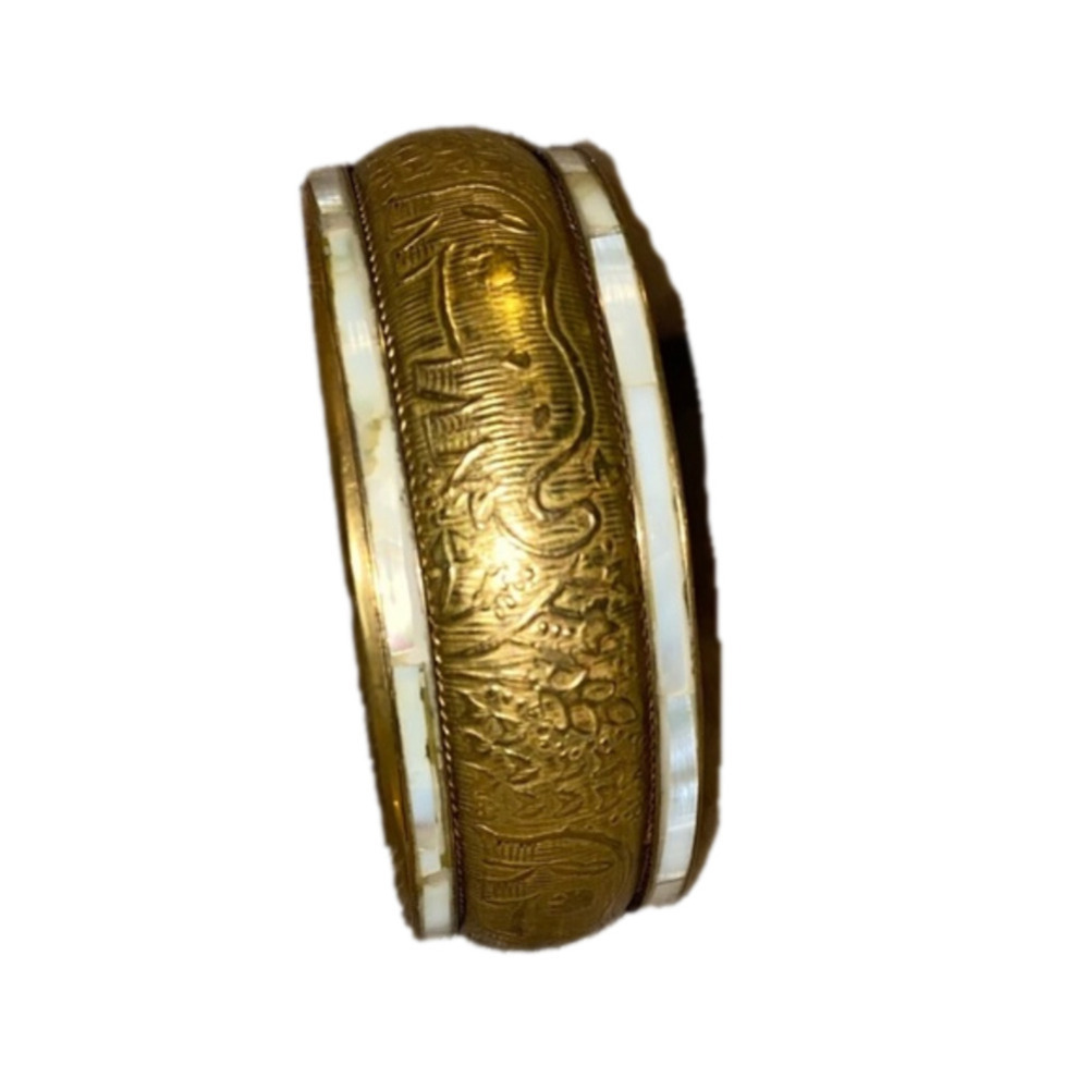 VTG Brass Elephant Decor Cuff Bangle Bracelet Mother of Pearl Inlay 8”